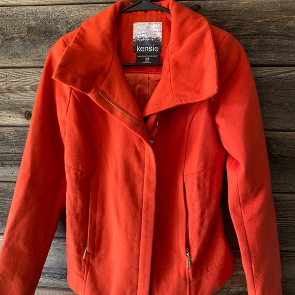 Beautiful Orange Jacket - Picture 5 of 6